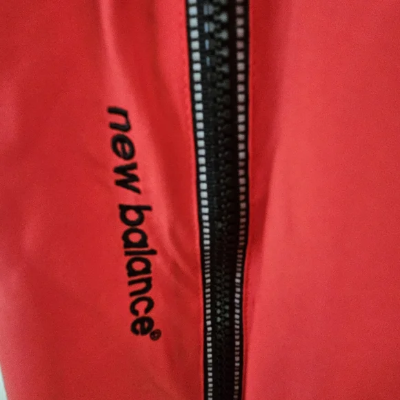New Balance Red Performance Jacket - Picture 2 of 4